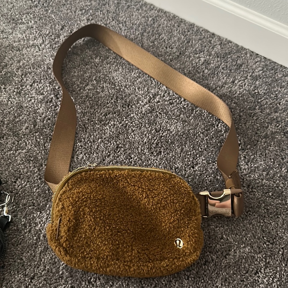 Used once! Lululemon authentic belt bag. Fuzzy brown Sherpa. So soft